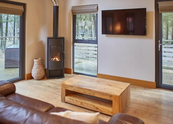 Host & Stay - Simon Howe Lodge
